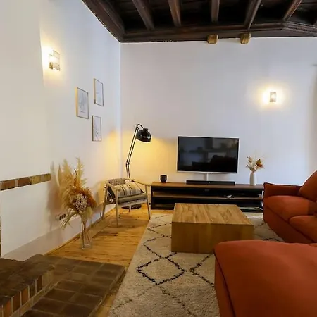 Le Thiou 3 Etoiles - & Authentique, Au Coeur De La Vieille Ville, Billard, 6 Personnes Appartement Annecy